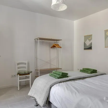 Apartamento Le Cyperus Avec Terrasse Et Wifi Peyriac-de-Mer