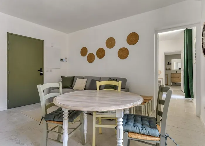 Διαμέρισμα Le Cyperus Avec Terrasse Et Wifi